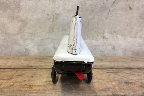 318079dc-07e2-41dd-91ea-8a121f279818